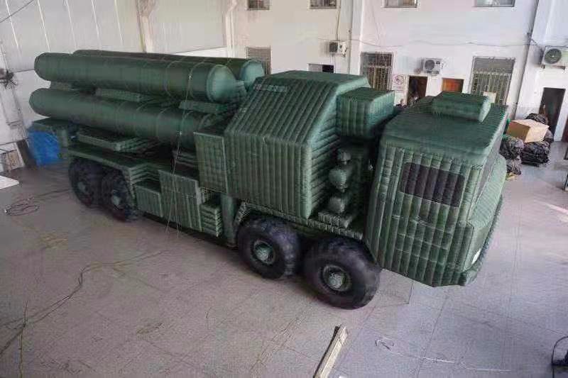 独山军事大型导弹车